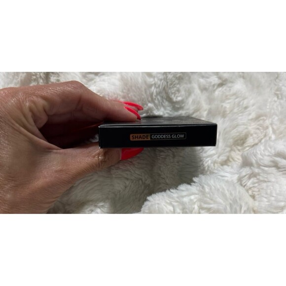 NEW DEFIANCE BEAUTY Satin Sovereign Bronzer in Goddess Glow FULL SIZE 7.5g - Picture 5 of 5